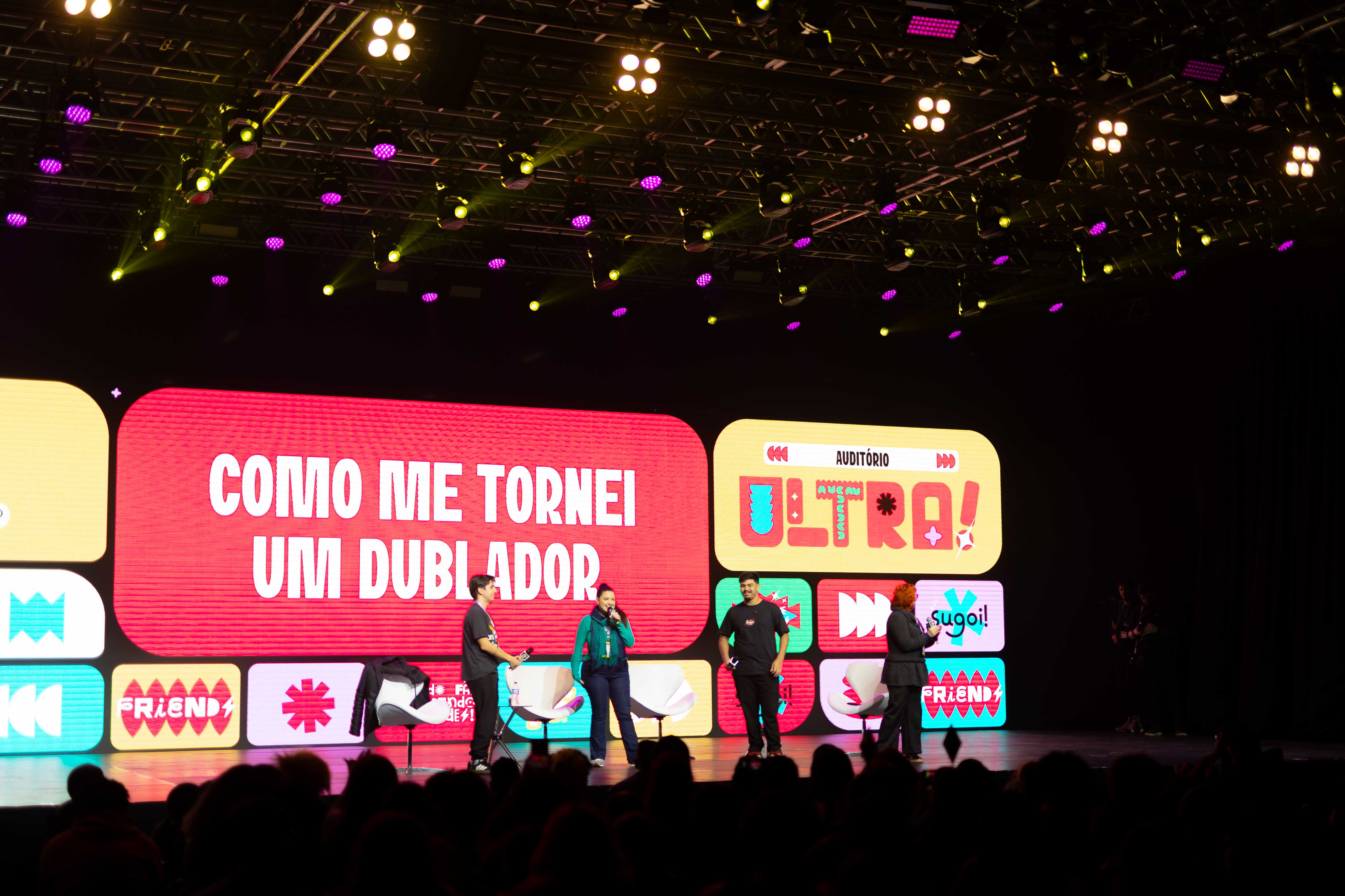 Vyni palestrando sobre dublagem